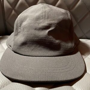 Lululemon 5-panel running hat